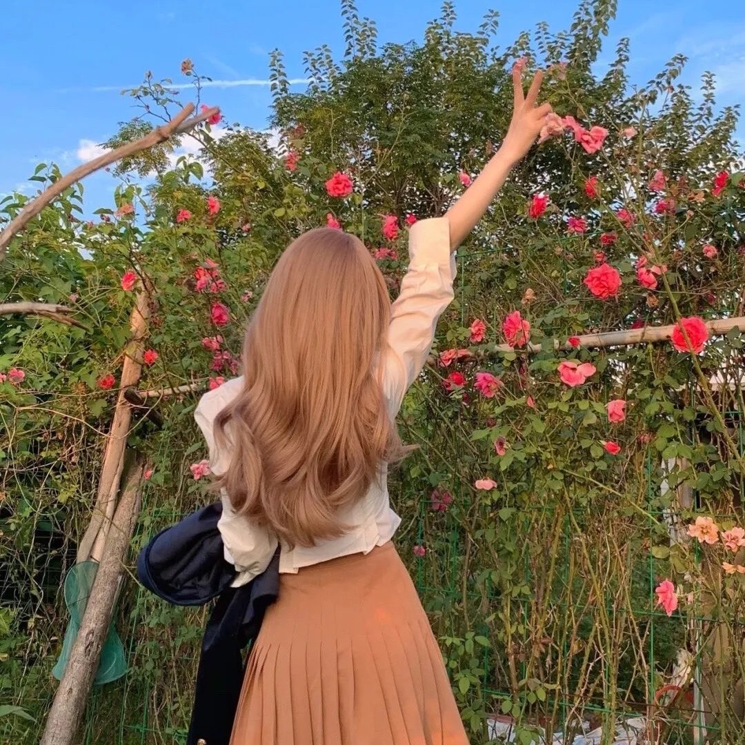 装乖被发现，清冷寒爷为我沦陷